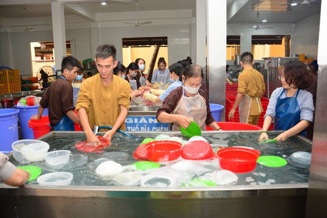 Dharma talk How To Practice Correctly - The 96th Seven-Day Retreat